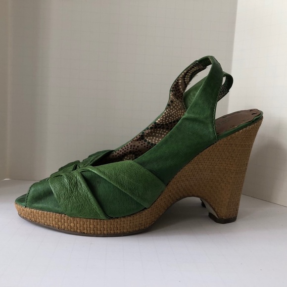 Seychelles - green leather - wedge - open toe - size 9 - Picture 4 of 6